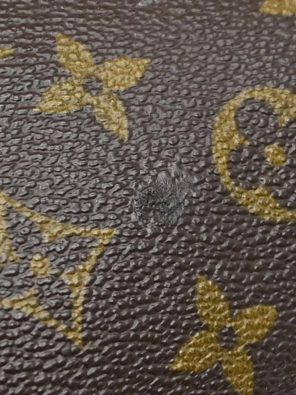Louis Vuitton Monogram Speedy 35 Handbag